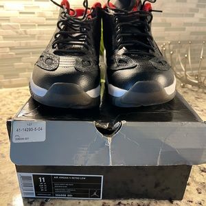 Like new Jordan 11 Retro Low